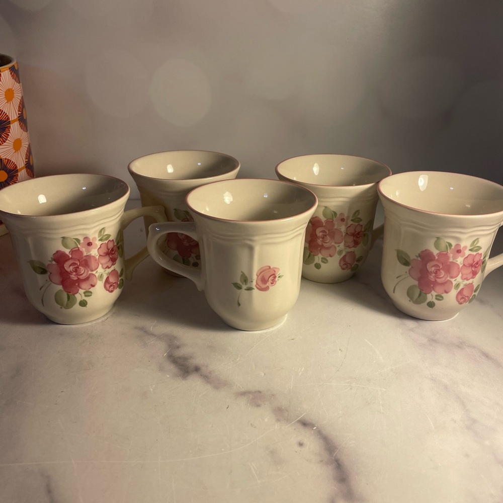 Gibson Roseland cups tea coffee set of 5